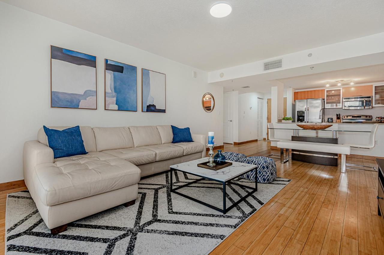 Lovely Condo With City & Ocean Views. Sleep Up To 6 People! Miami Exterior photo