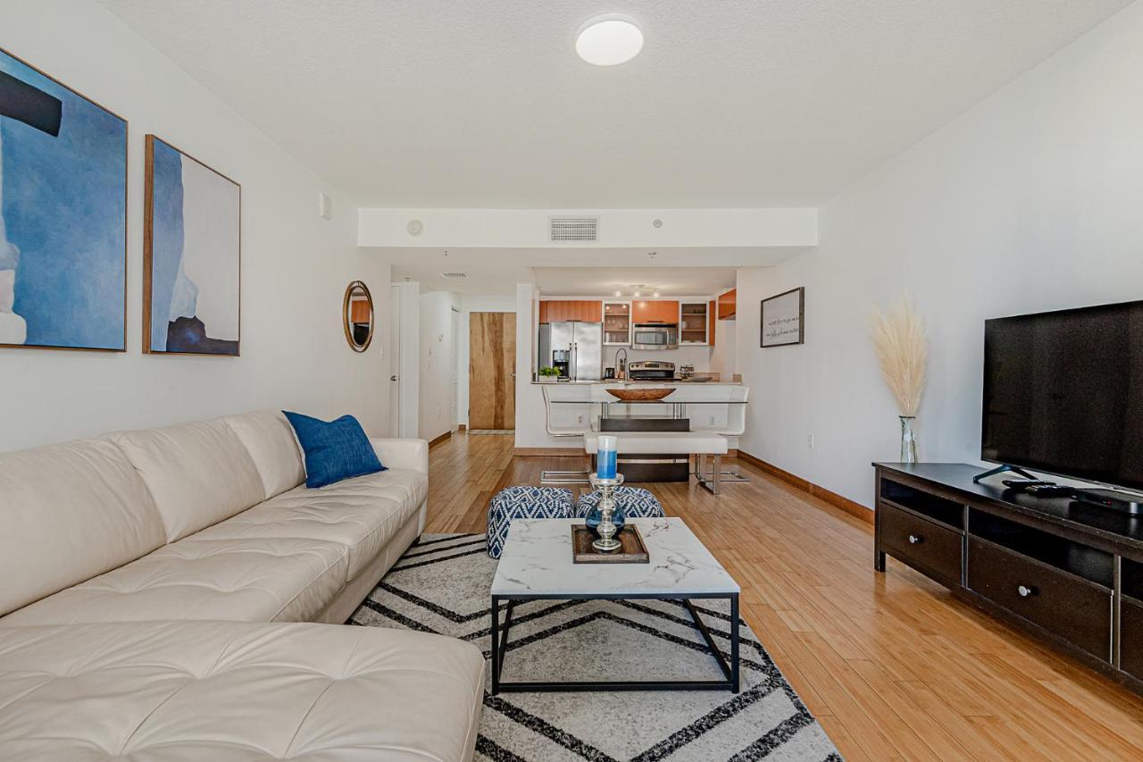 Lovely Condo With City & Ocean Views. Sleep Up To 6 People! Miami Exterior photo
