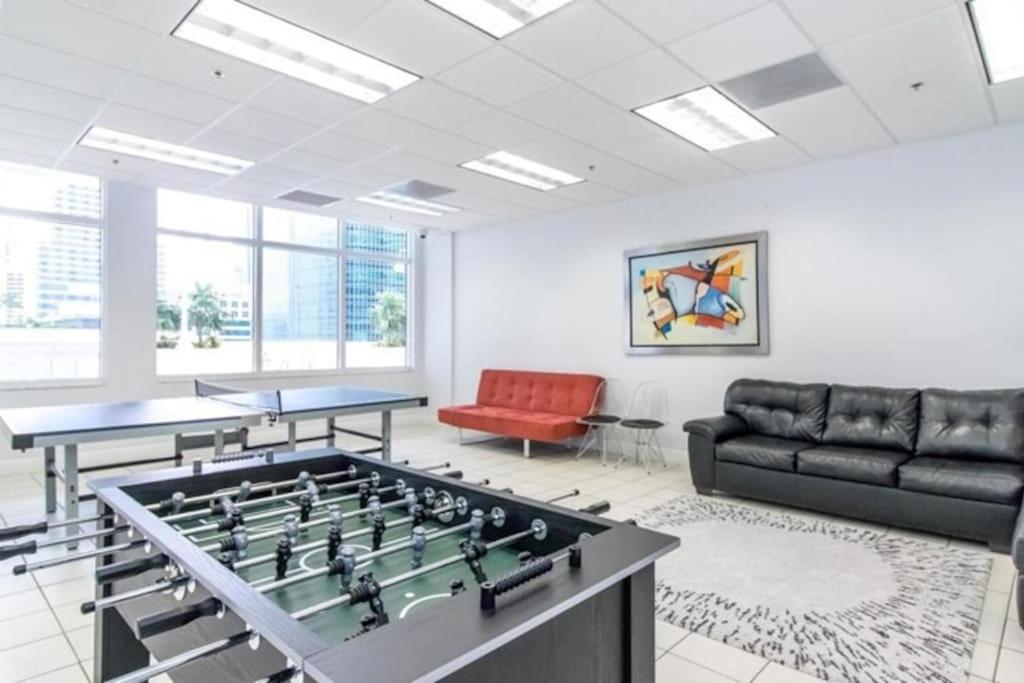 Lovely Condo With City & Ocean Views. Sleep Up To 6 People! Miami Exterior photo